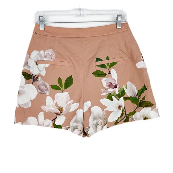Express Stylist Super High Waisted Pleated Floral Shorts 3.25" Size 6 EUC - Picture 10 of 16